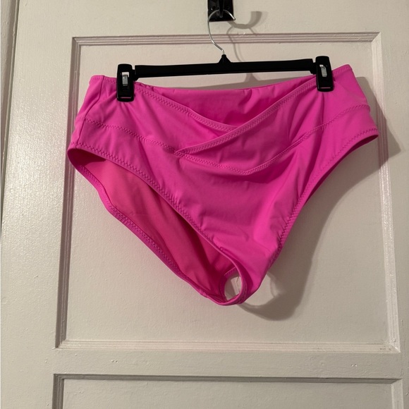 Fabletics High-Waisted Crossover Shaping Swim Bottom Sz 2x - Picture 5 of 6